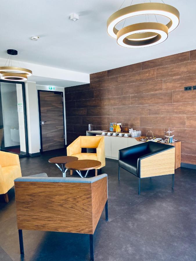 Intergroup Business & Design Hotel Ingolstadt Kosching Bagian luar foto
