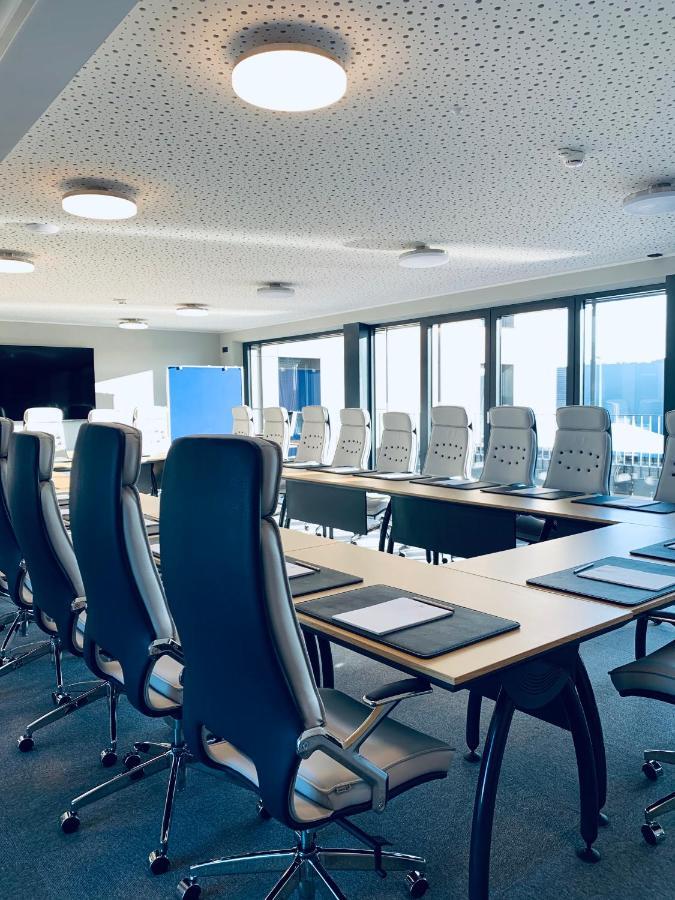 Intergroup Business & Design Hotel Ingolstadt Kosching Bagian luar foto