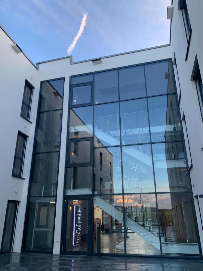 Intergroup Business & Design Hotel Ingolstadt Kosching Bagian luar foto
