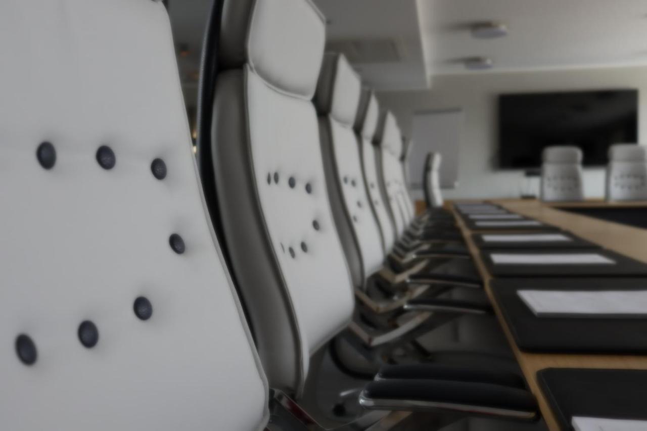Intergroup Business & Design Hotel Ingolstadt Kosching Bagian luar foto